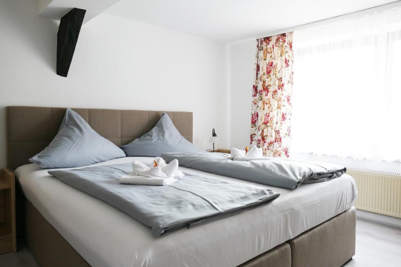 Hotel Weserstuben Bodenwerder Bagian luar foto